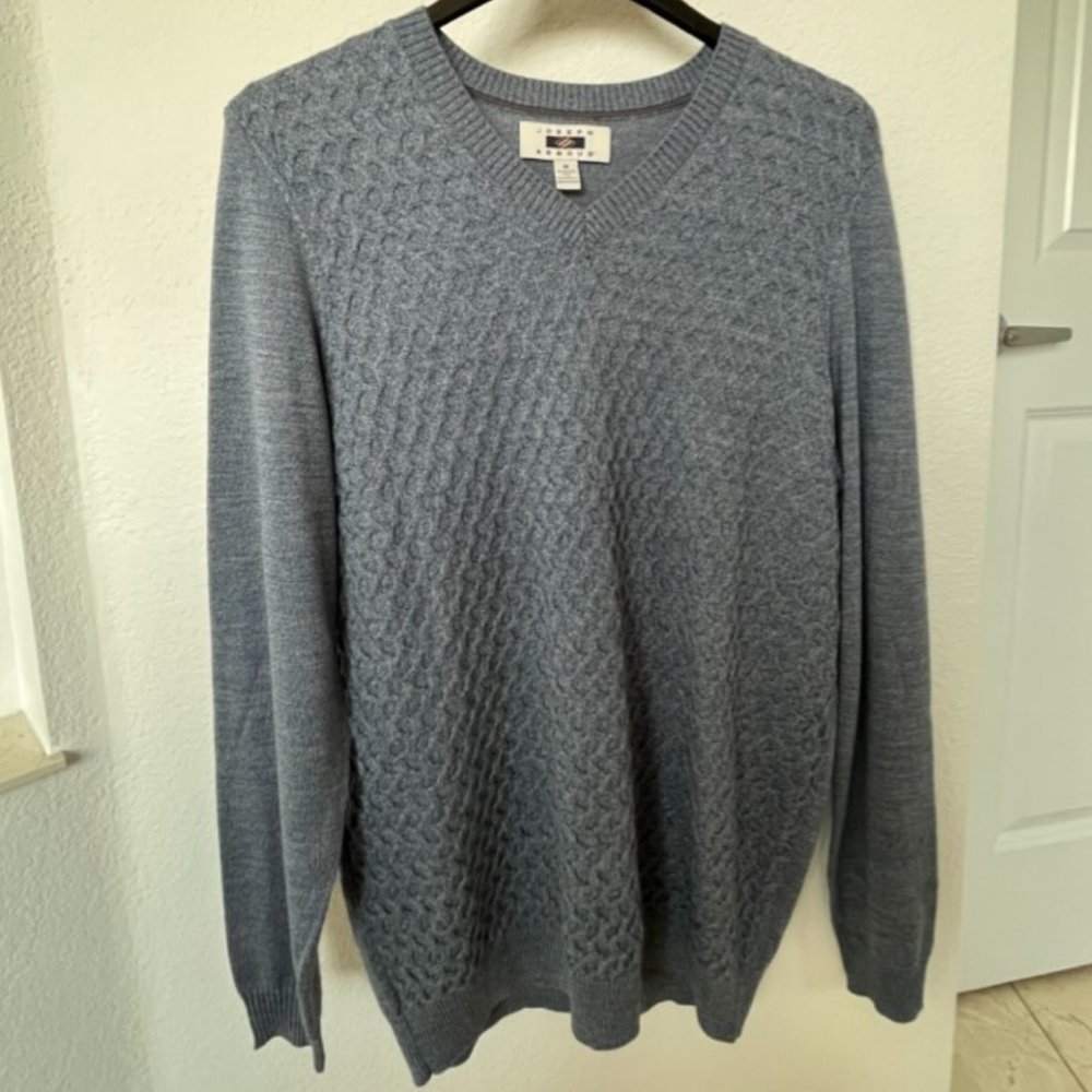Joseph Abboud Light Blue V-Neck Sweater - Mens Size Medium